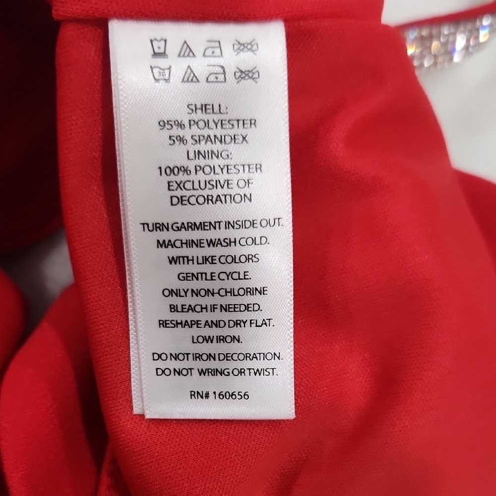 Sincerely Jules Vibrant Red Top - Picture 7 of 9